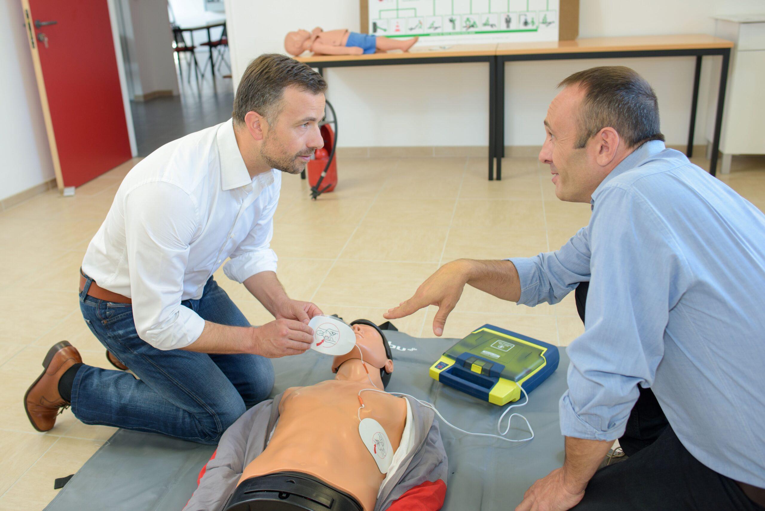 Aed Defibrillator: Ein erste Hilfe Kurs.